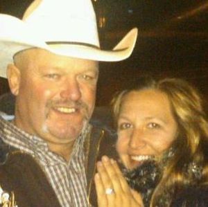 Meet your Posher, Hallie